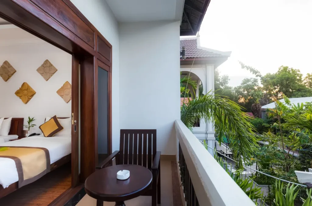 Deluxe-Triple-Room-4